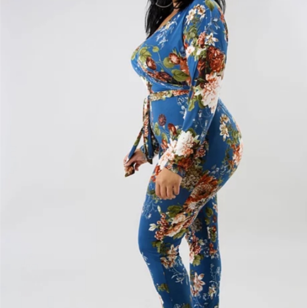 Clothing - Picture 2 of 3